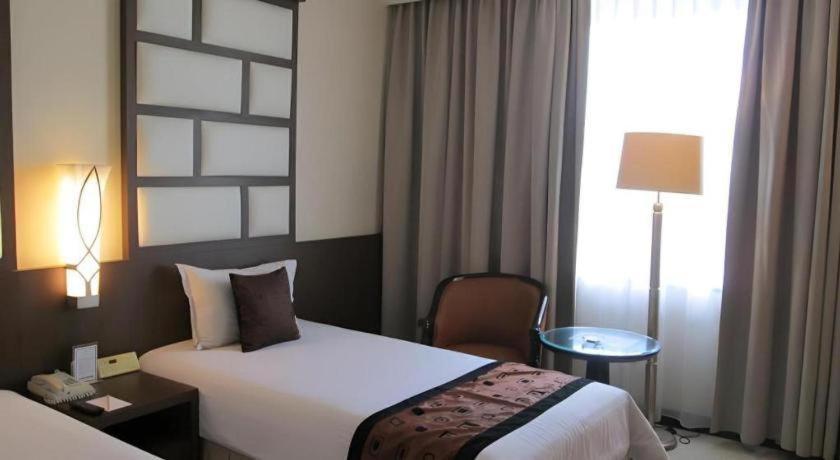 Kedaton Hotel Bandung Exterior foto