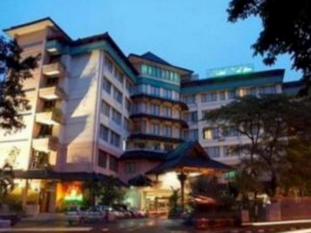 Kedaton Hotel Bandung Exterior foto